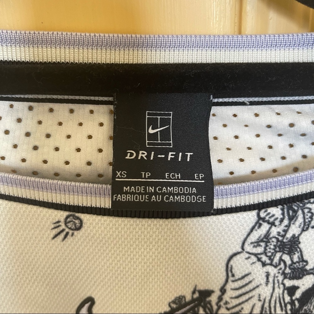 NIKE | Cropped Top | Dri-fit | size XS - Picture 4 of 9